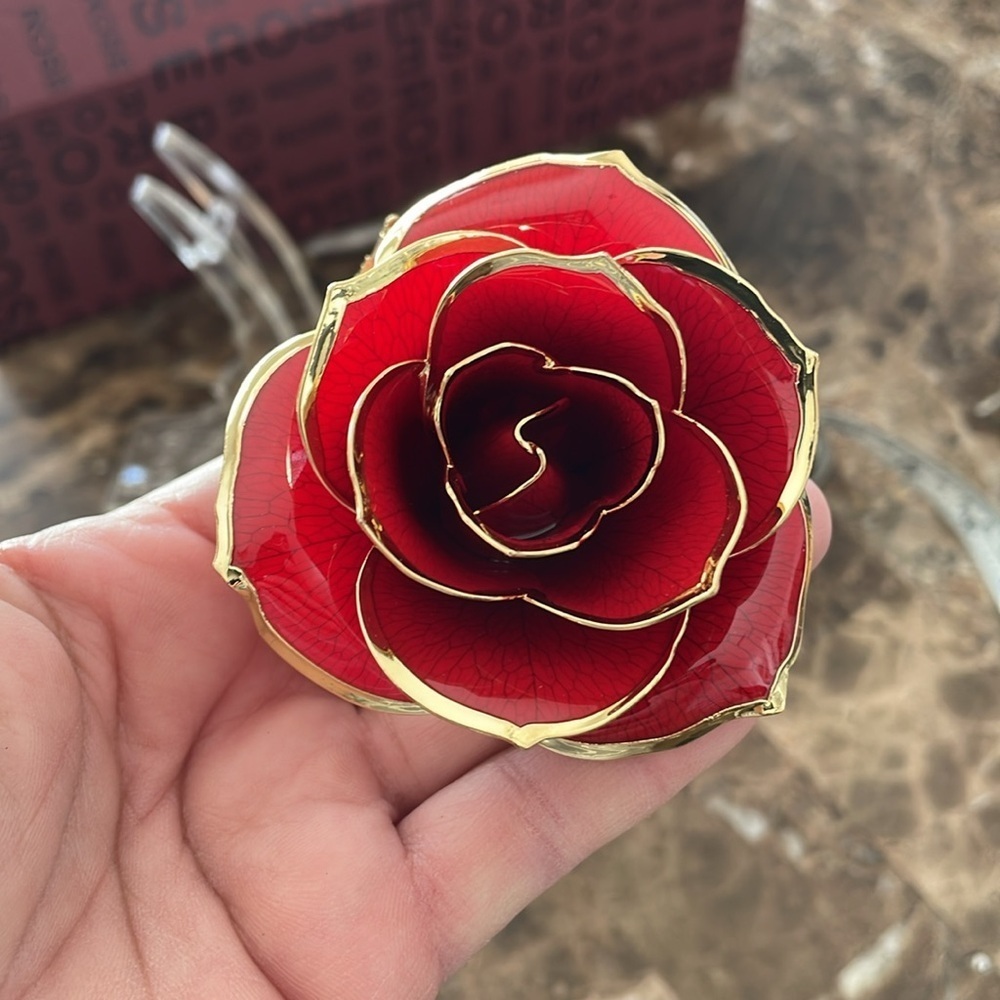 24K Gold Dipp Rose🌹 - Picture 6 of 11